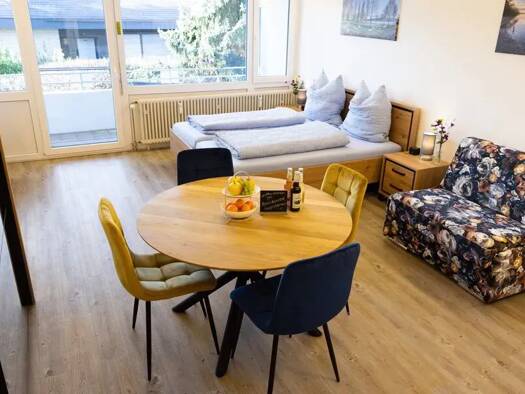 Studio zur Miete 850 € 1 Zimmer 36 m² Geschoss 1/2 frei ab 01.11.2026 Horn Gaienhofen 78343