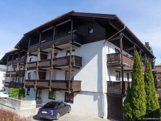 Wohnung zum Kauf 139.000 € 2 Zimmer 50,6 m² Traunstein Traunstein 83278