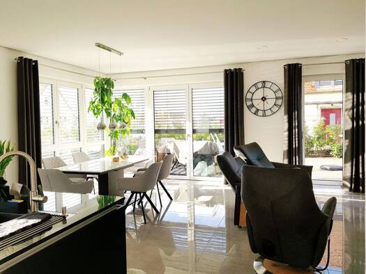 Terrassenwohnung zum Kauf 5 Zimmer 153 m² Geschoss EG/3 frei ab sofort Sulzbach 63834