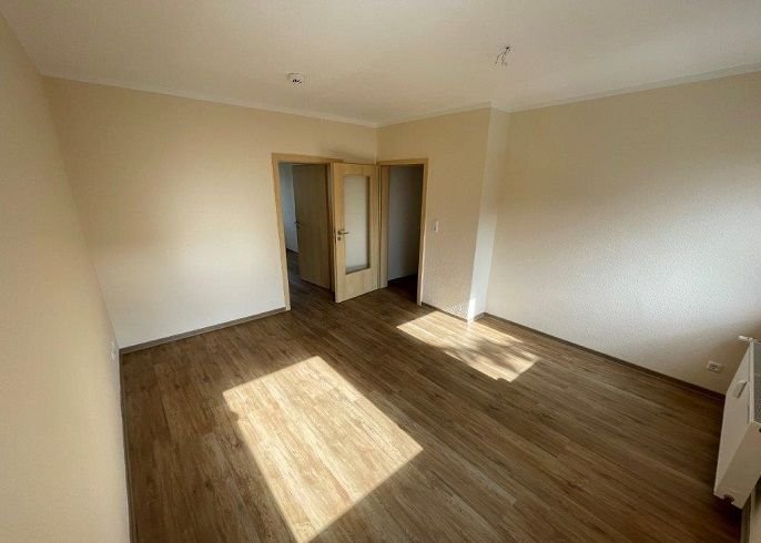 Wohnung zur Miete 301 € 2 Zimmer 43 m²<br/>Wohnfläche 1.<br/>Geschoss 01.01.2025<br/>Verfügbarkeit Seehäuser Weg 58 Oschersleben Oschersleben 39387