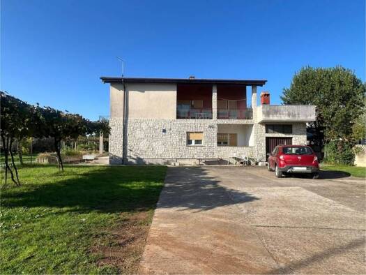 Haus zum Kauf 8 Zimmer 250 m² Funtana Funtana