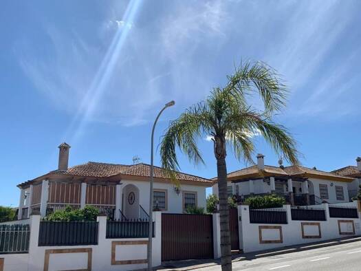 Chalet zum Kauf 580.000 € 3 Zimmer 240 m² 705 m² Grundstück Alhaurín de la Torre 29130