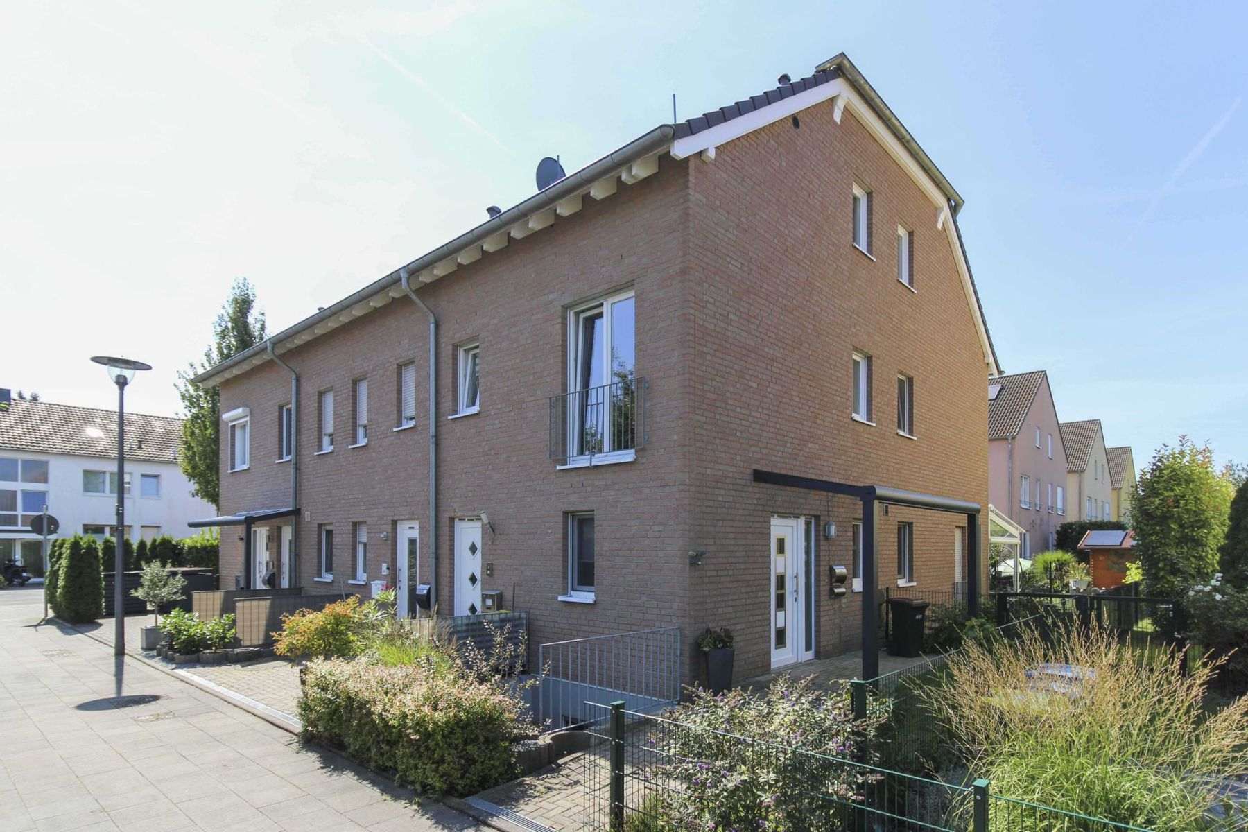 Maisonette zum Kauf 399.000 € 3 Zimmer 90 m²<br/>Wohnfläche 1.<br/>Geschoss 01.11.2024<br/>Verfügbarkeit Libur Köln 51147