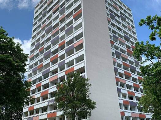 Wohnung zur Miete 600 € 3 Zimmer 86,5 m² 11. Geschoss Leopoldstr. 71 Innenstadt Hof 95030