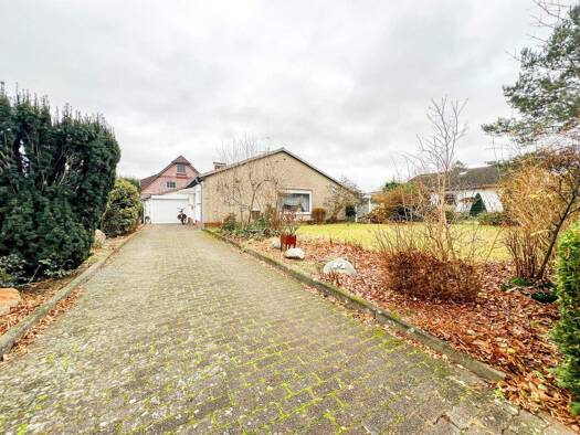 Einfamilienhaus zum Kauf 329.000 € 3 Zimmer 83 m² 842 m² Grundstück Tornesch 25436