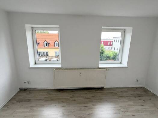 Wohnung zur Miete 300 € 2 Zimmer 47 m² Geschoss 1/2 frei ab sofort Goethestraße 16 Mücheln Mücheln (Geiseltal) 06249