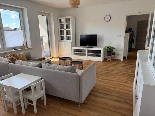 Wohnung zur Miete 950 € 3 Zimmer 93,3 m² 1. Geschoss Häuflteilweg 19 Pförring Pförring 85104