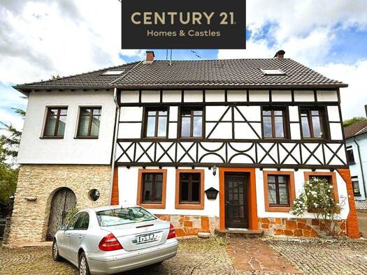 Einfamilienhaus zum Kauf 299.000 € 10 Zimmer 315 m² 850 m² Grundstück Beckingen 66701