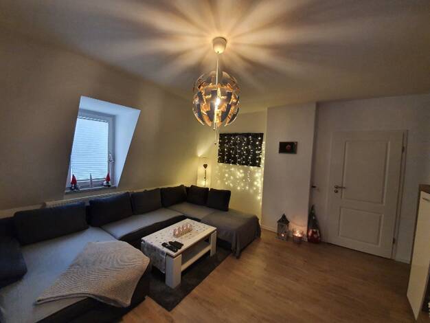 Maisonette zur Miete 710 € 4,5 Zimmer 106,9 m² 3. Geschoss frei ab 01.12.2026 Friedrich-Engels-Straße 49 Pölbitz Zwickau 08058