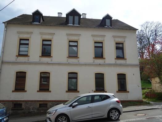 Mehrfamilienhaus zum Kauf 99.000 € 9 Zimmer 300 m² 760 m² Grundstück Schönheide 08304