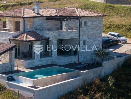 Haus zum Kauf 1.000.000 € 4 Zimmer 334 m² Momjan Buje