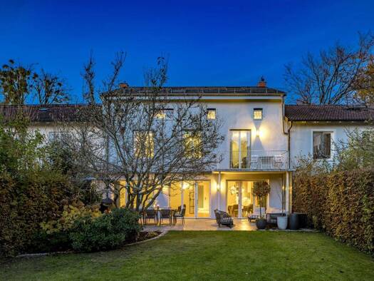 Reihenmittelhaus zum Kauf 4.650.000 € 7 Zimmer 262 m² 468 m² Grundstück Bogenhausen München 81925