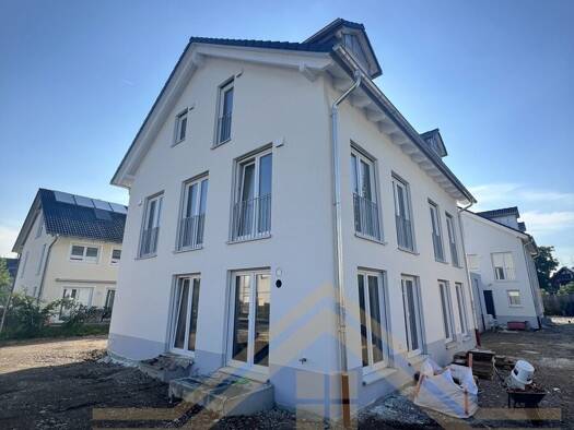 Doppelhaushälfte zum Kauf - Erstbezug 1.225.000 € 4 Zimmer 121 m² 230 m² Grundstück frei ab 01.10.2026 Neukeferloh Grasbrunn 85630