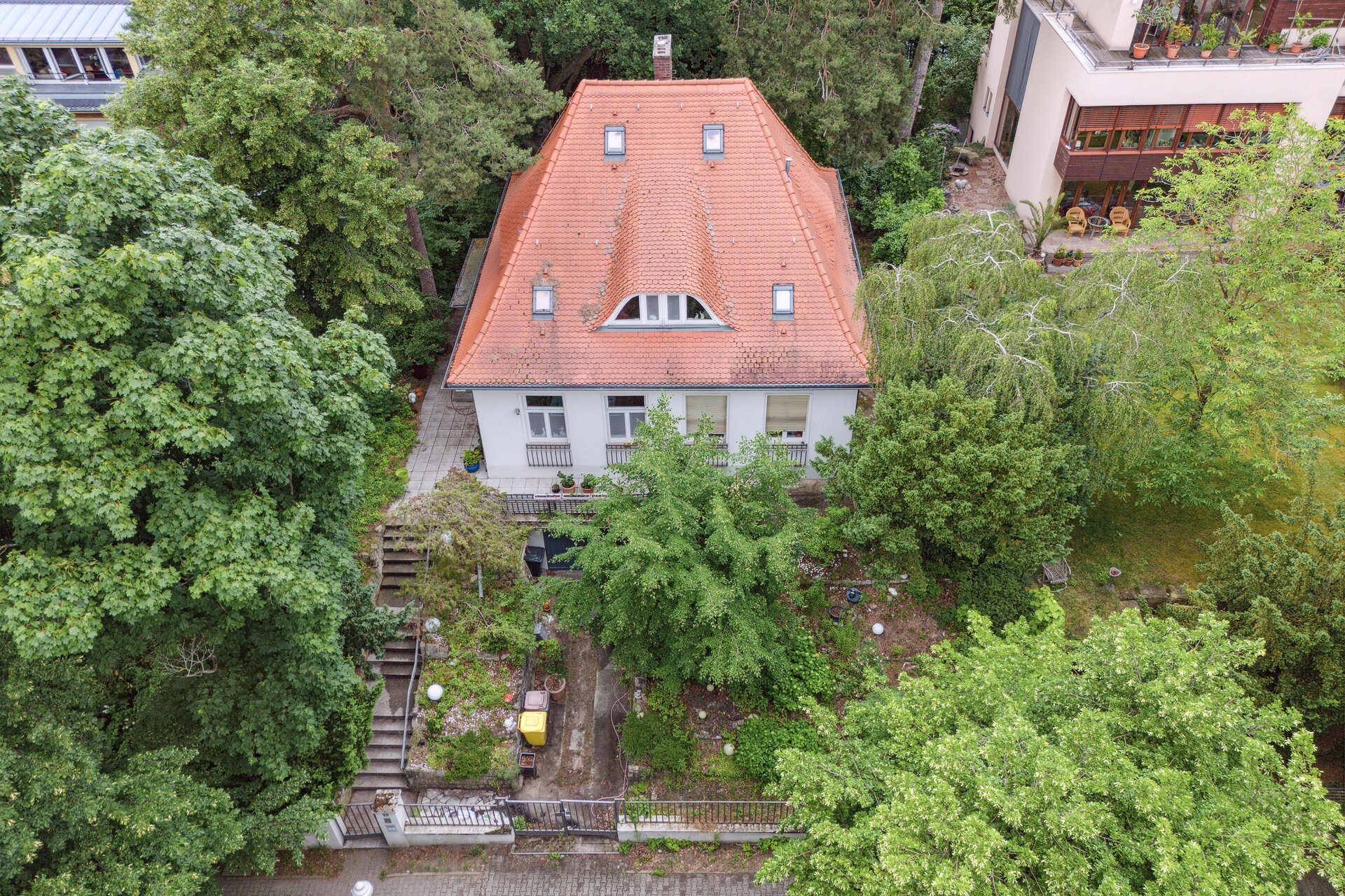 Einfamilienhaus zum Kauf 2.640.000 € 7 Zimmer 200 m²<br/>Wohnfläche 750 m²<br/>Grundstück Lyckallee 15 Westend Berlin-Westend 14055