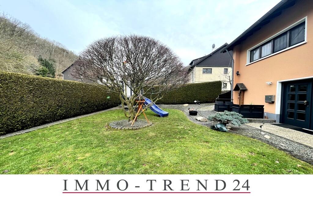 Immobilie in Heimbach - + Kernsaniert | Freistehend | 850m² Grundstück: Ihr neues Zuhause in Heimbach...in der Nordeifel + - Bild 0