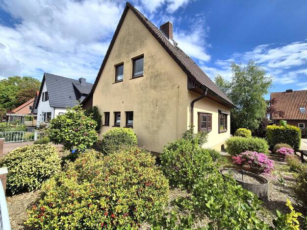 Einfamilienhaus zum Kauf provisionsfrei 219.000 € 4 Zimmer 84 m² 510 m² Grundstück Hügelweg Stade Stade 21680