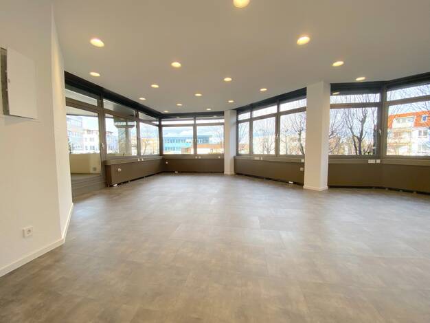 Bürofläche zur Miete - Erstbezug 1.400 € 2 Zimmer 132 m² Bürofläche Gerlingen 70839