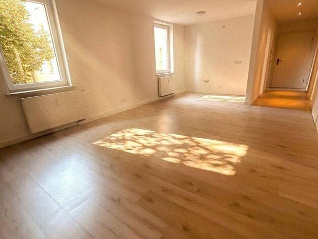 Wohnung zur Miete 669 € 4 Zimmer 87,9 m² EG Bernburger Straße 16 Innenstadt Dessau-Roßlau 06842