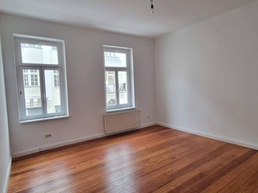 Wohnung zur Miete 450 € 2 Zimmer 64,3 m² 1. Geschoss frei ab 01.04.2026 Langestr. 13 Waren Waren (Müritz) 17192