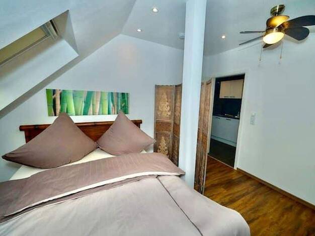 Wohnung zur Miete 1.350 € 3 Zimmer 80 m² 2. Geschoss Hohenmölsen 06679