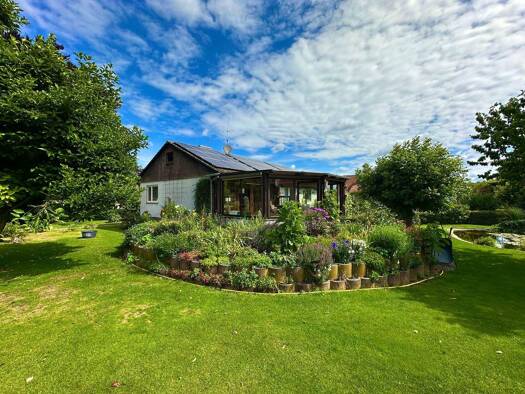 Einfamilienhaus zum Kauf 540.000 € 6 Zimmer 174 m² 1.367 m² Grundstück frei ab sofort Neuhaus Adelsdorf 91325