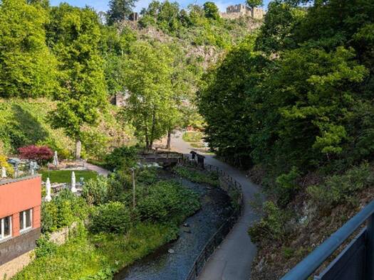 Maisonette zur Miete 850 € 4 Zimmer 121 m² frei ab 01.05.2026 Heinersreuther Weg 1 1 Bad Berneck Bad Berneck im Fichtelgebirge 95460