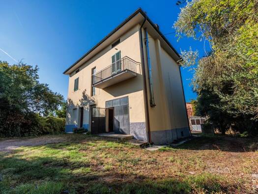 Bauernhaus zum Kauf 295.000 € 4 Zimmer 430 m² 3.000 m² Grundstück frei ab sofort Certaldo 50052