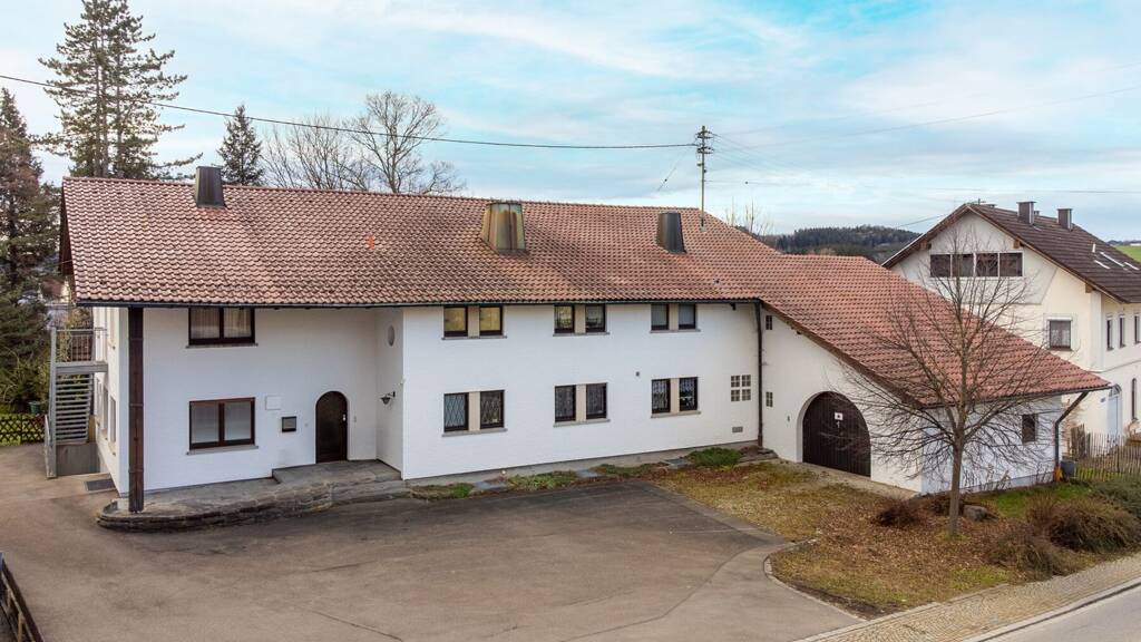 Einfamilienhaus zum Kauf 1.100.000 € 7 Zimmer 340 m² 3.110 m² Grundstück Markt Rettenbach 87733