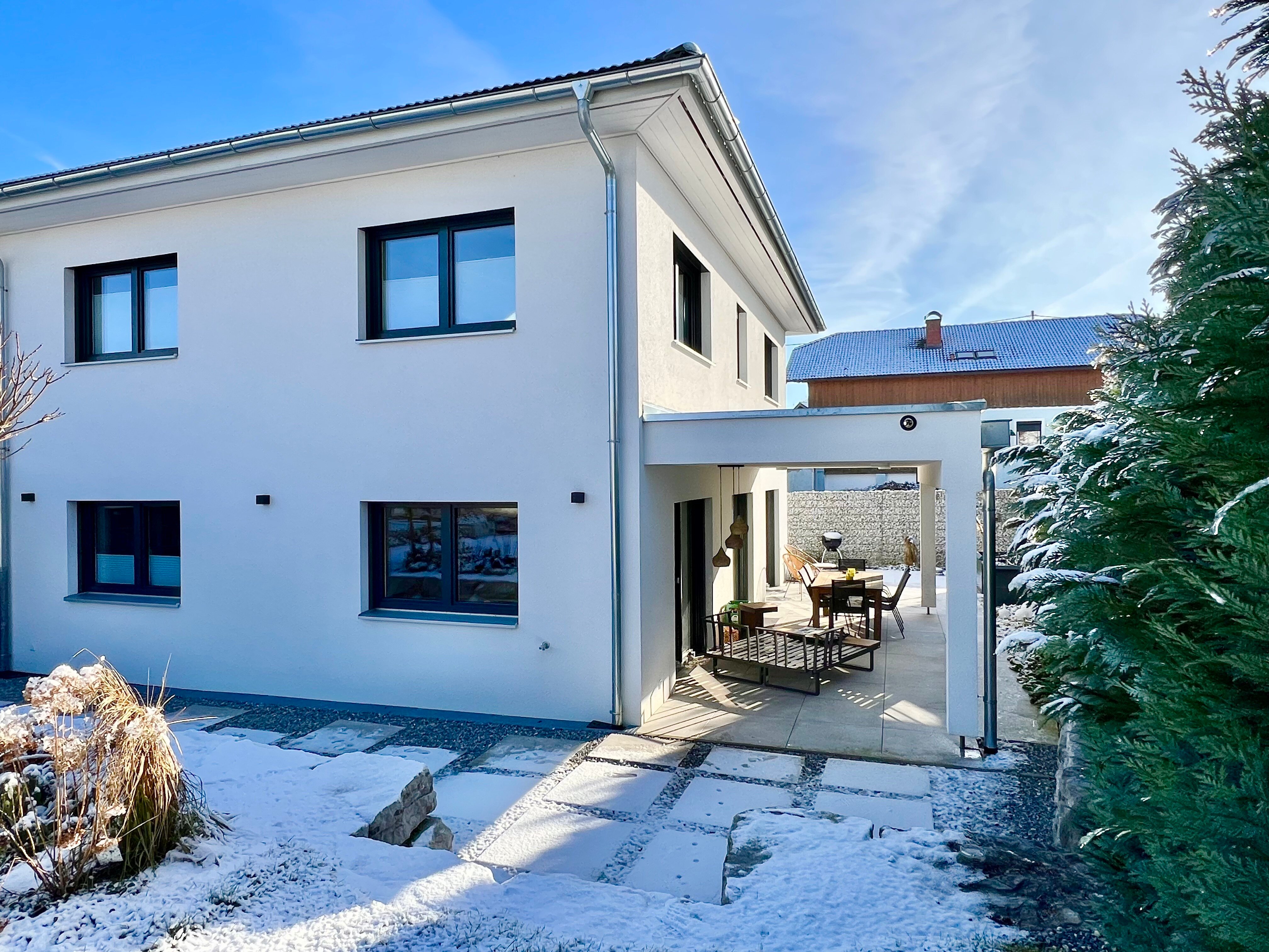 Haus zum Kauf 675.000 € 5 Zimmer 150 m²<br/>Wohnfläche 600 m²<br/>Grundstück Burghausen Burghausen 84489