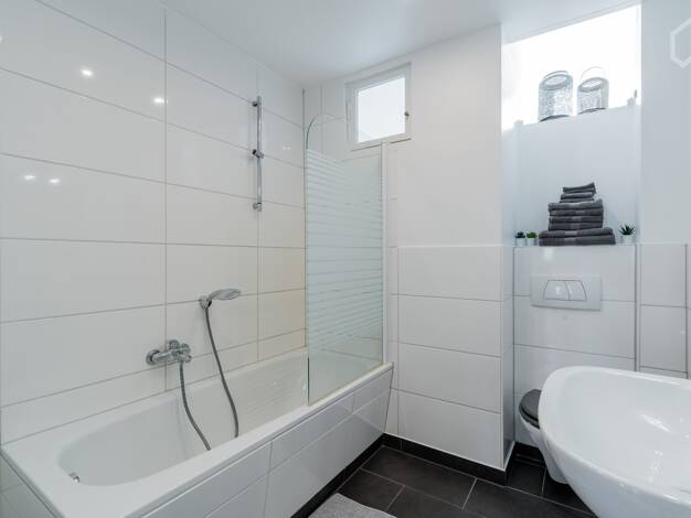 Wohnung zur Miete Wohnen auf Zeit 2.190 € 3 Zimmer 96 m² frei ab 01.07.2026 Spandau Berlin 13581