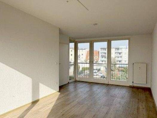 Wohnung zur Miete 576 € 3 Zimmer 76,9 m² 2. Geschoss frei ab sofort Stendal 39576