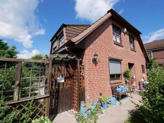 Einfamilienhaus zum Kauf 539.000 € 5 Zimmer 122 m² 645 m² Grundstück Henstedt-Ulzburg 24558