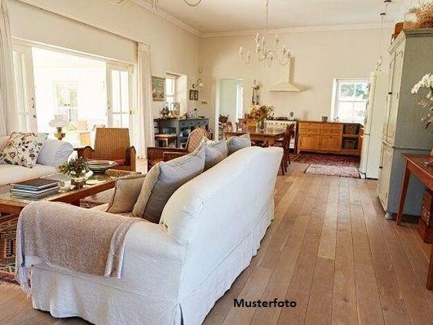 Wohnung zum Kauf 102.000 € 2 Zimmer 52 m² Aachen 52068