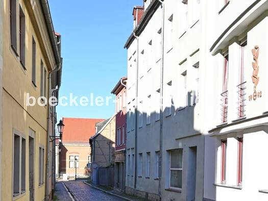 Mehrfamilienhaus zum Kauf als Kapitalanlage geeignet 220.000 € 14 Zimmer 513,4 m² 272 m² Grundstück Naumburg Naumburg/Saale 06618