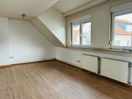 Wohnung zur Miete 550 € 2,5 Zimmer 58 m² Geschoss 1/2 frei ab 01.05.2026 Hochheim 65239