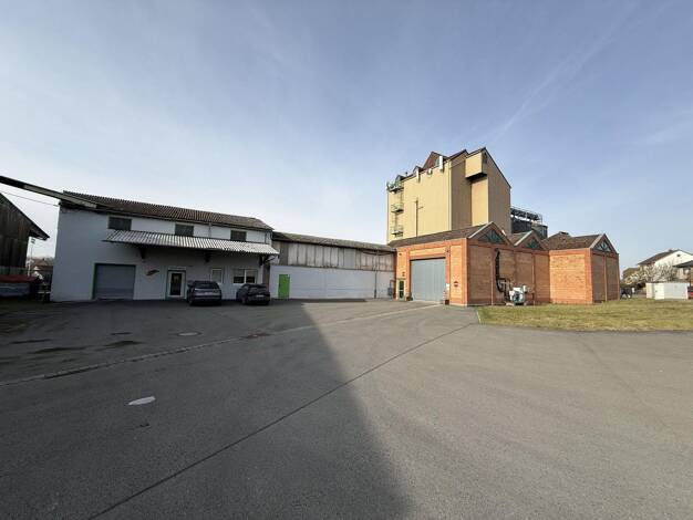 Lagerhalle zum Kauf provisionsfrei 1.590.000 € 9.227 m² Lagerfläche Lütersheimer Straße 2 Volkmarsen Volkmarsen 34471