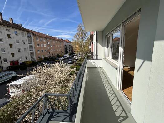 Wohnung zur Miete 1.350 € 3,5 Zimmer 100 m² Geschoss 1/3 frei ab sofort Lindenaststraße 18 Maxfeld Nürnberg 90409