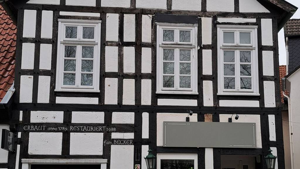 Laden zur Miete provisionsfrei 1.260 € 4 Zimmer 100 m² Verkaufsfläche Museumsplatz 3 Bünde 32257