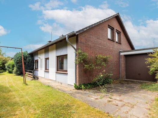 Einfamilienhaus zur Miete 3.200 € 9 Zimmer 200 m² 1.432 m² Grundstück frei ab 01.06.2026 Hollenstedt 21279