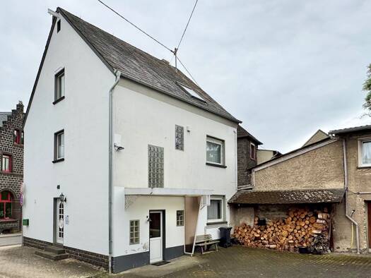 Einfamilienhaus zur Miete 895 € 6 Zimmer 130 m² 150 m² Grundstück Mendig 56743