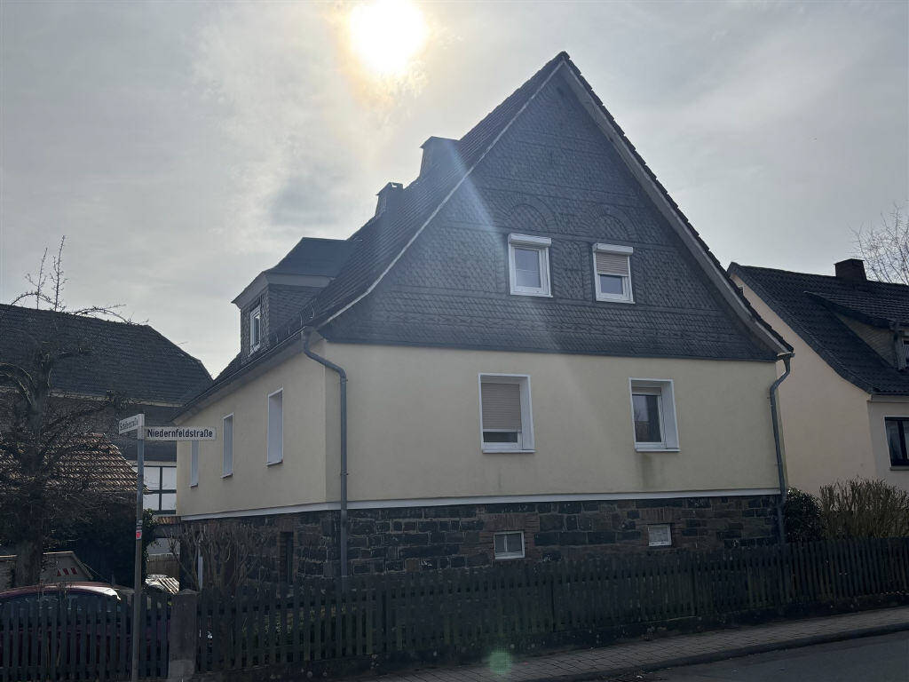 Immobilie in Allendorf - Gepflegtes Einfamilienhaus, saniert im Jahr 2009 - Bild 3