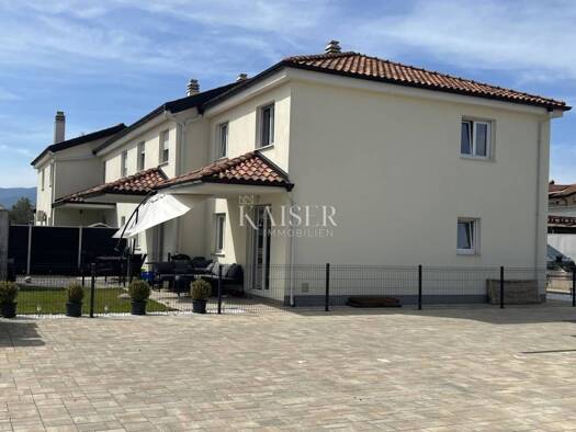 Haus zum Kauf 260.000 € 4 Zimmer 97 m² Skurinje, Rijeka Rijeka
