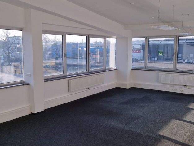 Bürofläche zur Miete provisionsfrei 1.650 € 300 m² Bürofläche Wilhelm-Maybach-Str. 31/1 Rottenburg 72108