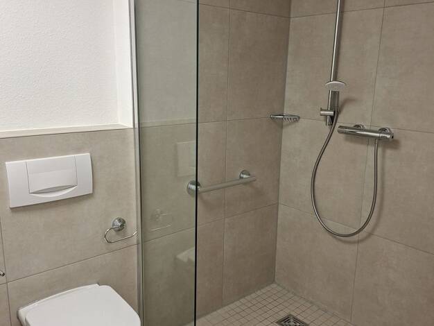 Wohnung zur Miete 726 € 2 Zimmer 66 m² frei ab sofort Löwensen Bad Pyrmont 31812