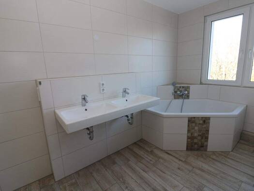 Wohnung zur Miete 769 € 4 Zimmer 105,7 m² 4. Geschoss Maxim-Gorki-Straße 52 Freiberg 09599