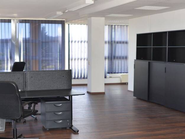 Bürofläche zur Miete provisionsfrei 199 € 4 m² Bürofläche Industriestr. Seulberg Friedrichsdorf 61381