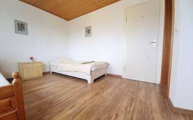 WG-Zimmer zur Miete Wohnen auf Zeit 680 € 14 m² frei ab sofort Stammheimer Strasse 0 Kallenberg Korntal-Münchingen 70825