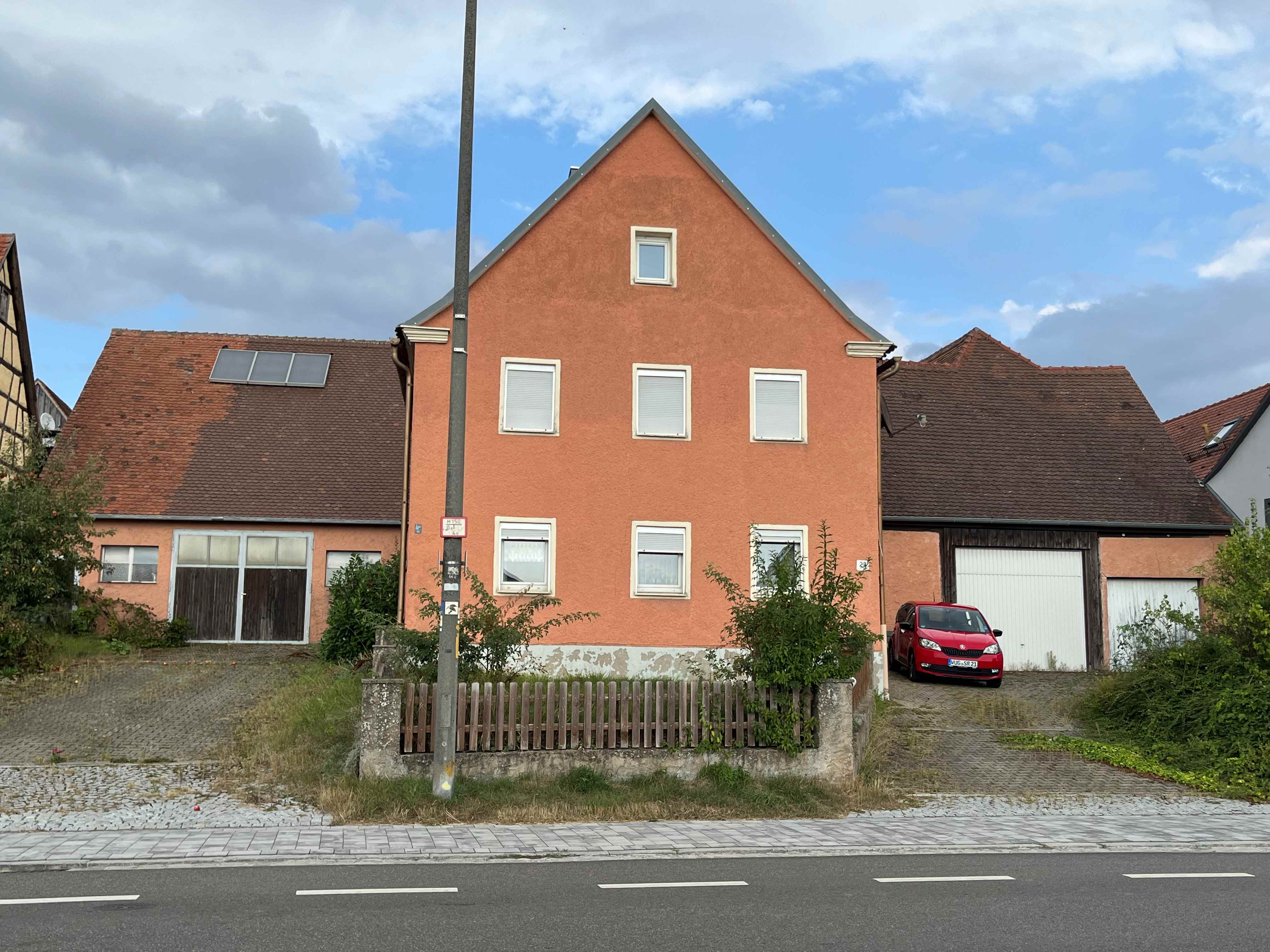 Bauernhaus zum Kauf 435.000 € 8 Zimmer 160 m²<br/>Wohnfläche 1.800 m²<br/>Grundstück ab sofort<br/>Verfügbarkeit Colmberg Colmberg 91598