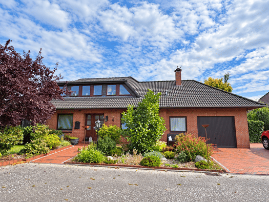 Einfamilienhaus zum Kauf 450.000 € 7 Zimmer 200 m² 701 m² Grundstück frei ab sofort Reiherstraße 6 Burhave Butjadingen 26969