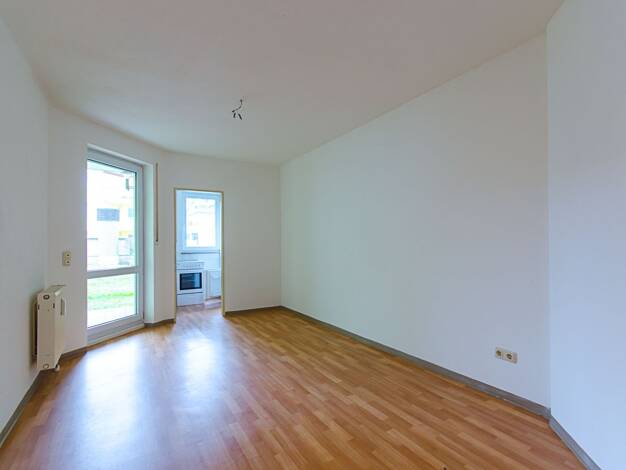 Wohnung zur Miete 350 € 2 Zimmer 37 m² EG frei ab 01.09.2025 Weiden in der Oberpfalz 92637